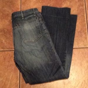 Zara Jeans button closure